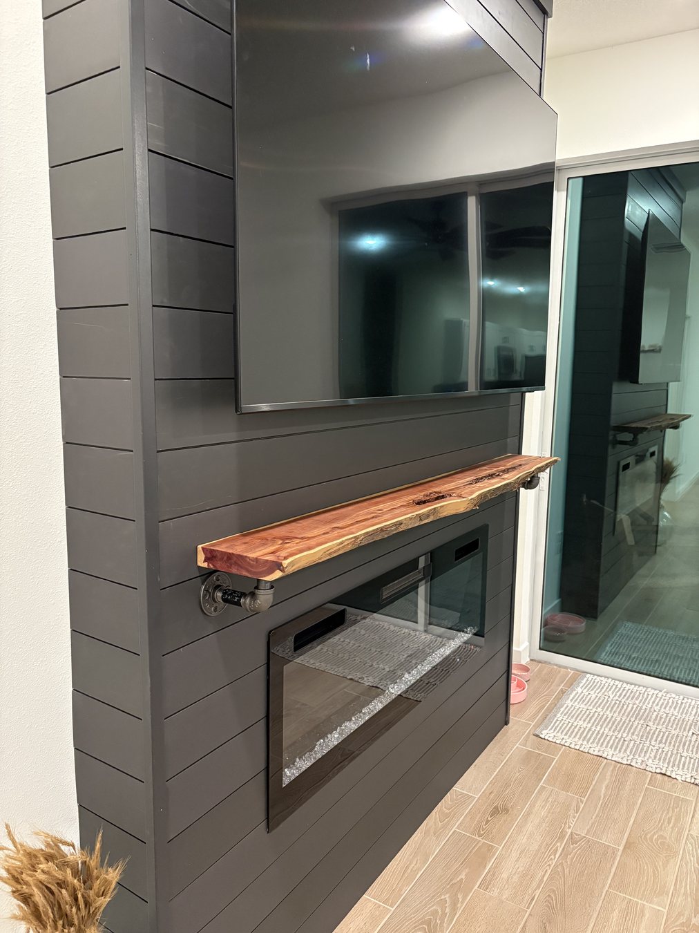 Fireplace feature wall finish detail by KDP Builders